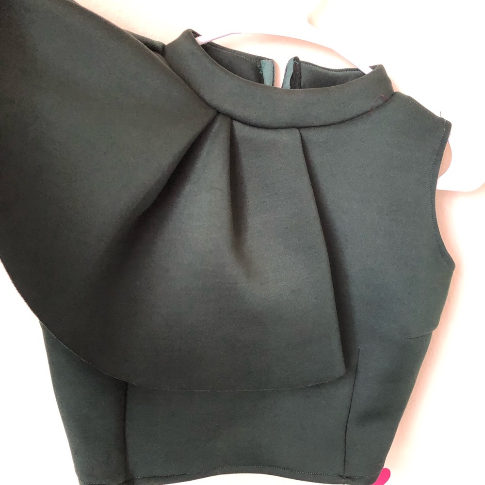 Crop top - Picture 5 of 6